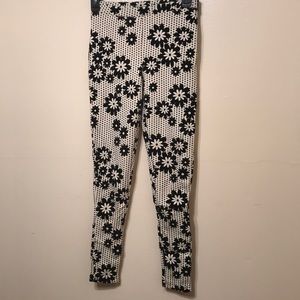 Flower power pants 🌼🌸